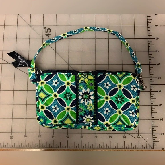 Vera Bradley Daisy Daisy 2 Piece Accessories Set - Picture 2 of 6